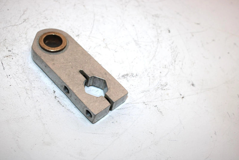 06 Arctic Cat Crossfire 700 Efi Oem Pivot Block With Bushing 0704-981 Q2122