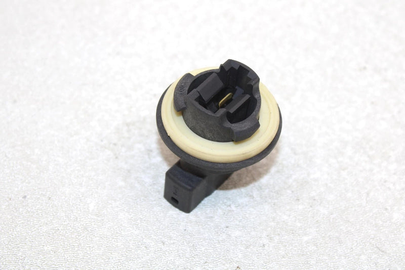 06 Polaris Fusion 600 Ho Oem Taillight Socket 4011009  SP203