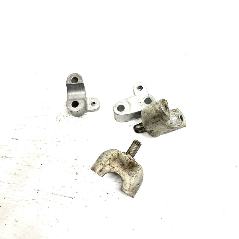 01-09 Honda Foreman Rubicon 500 OEM Handlebar Mount Set 53130-HB3-770 AH95