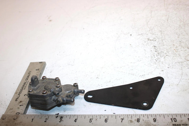 2000 Polaris Magnum 325 Oem Fuel Pump W/Bracket 543829 2520227 AP96
