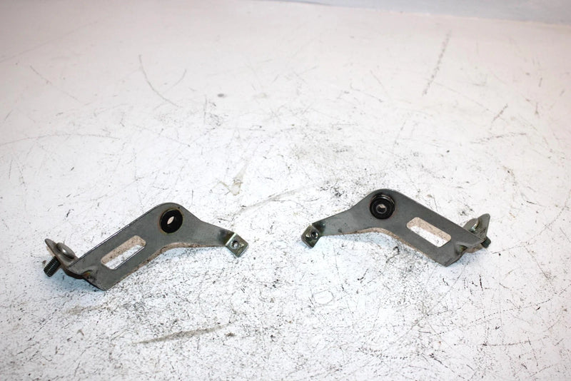 94 Yamaha Vmax 600 Oem Headlight Bracket Set 8AB-77125-00-00 SY2