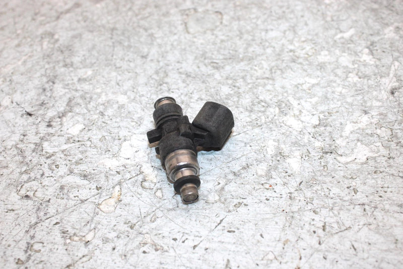 2015 Polaris Ranger 570 Eps Oem Fuel Injector 2521068 XP5.1