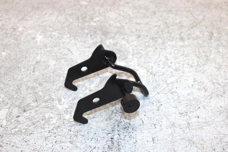 2006 Polaris Sportsman 500 Oem Hook Latch Bracket 5249895 AP186