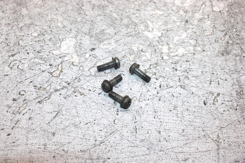 1994 Yamaha  Timberwolf 4wd Oem Air Box Lid Bolt Set Of 4  97885-05016-00 AY25