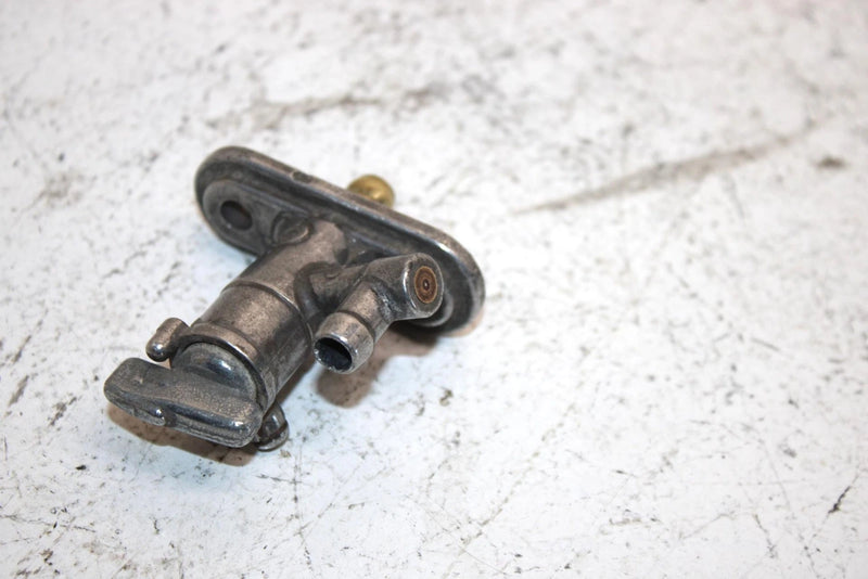 90 Yamaha Exciter Oem Petcock 84M-1249A-00-00 SY3