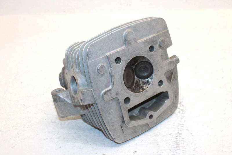 1983 Honda Atc 185 Sa All Terrain Oem Cylinder Head 12000-427-305 AH61