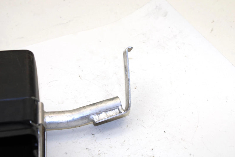 2001 Yamaha Sx700r Oem Battery Bracket 8FU-2199G-00-00 SY102