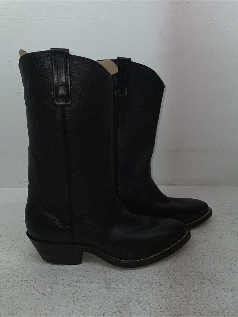 New Men’s Brown Nocona Cowboy Boots. 8113 7 E. 1-111