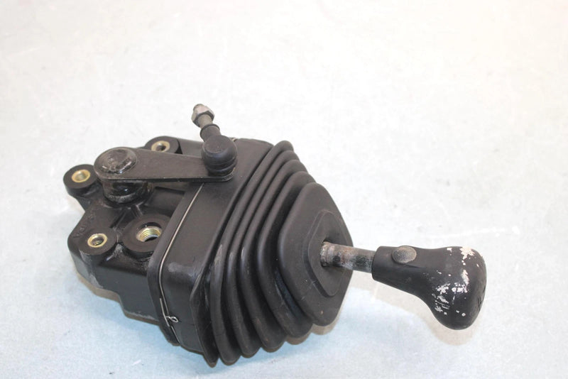05 Yamaha  Bruin  4wd Hunter  Oem Gear Shifter 5UH-18300-00-00 AY38