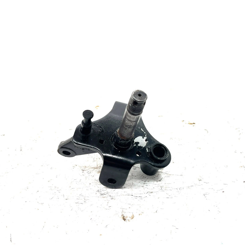 89-01 Suzuki Quadrunner 160 OEM Front Right Steering Knuckle 51230-02C01 AS32