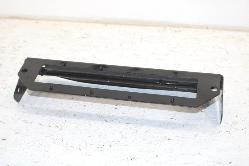 1985 Yamaha Vmax Oem Snow Flap Mounting Bracket 81K-21910-00-00 SY125