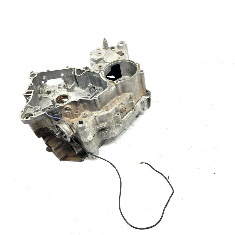 02-03 Kawasaki Prairie 650 KVF650A 4x4 OEM Crankcase 14001-0559 AK37
