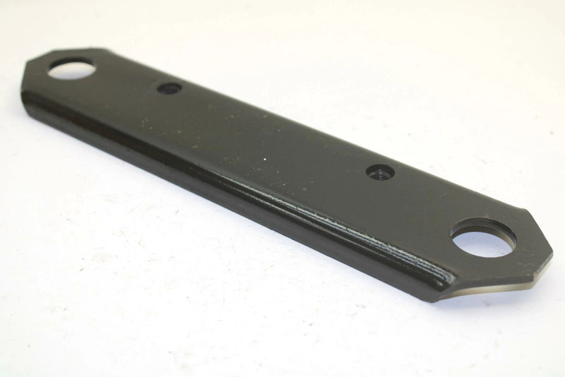 Yamaha OEM Engine Motor Mount Front Lower Plate 8g8-21419-00-00 SY48