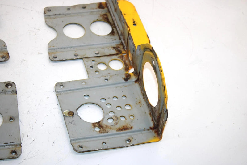 99 Ski-doo Mxz 670 Ho Oem Rear Bracket RH,LH (Set) 518321535 SS9