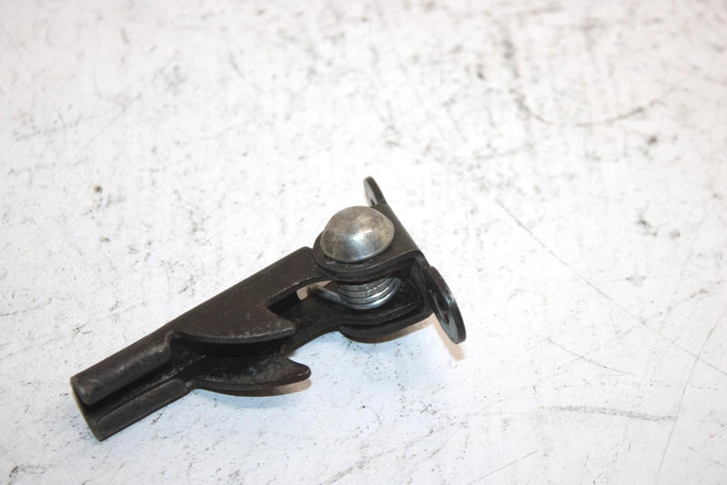 1987 Yamaha  Badger Yfm80t Oem Seat Latch 4K0-24775-00-00 AY9
