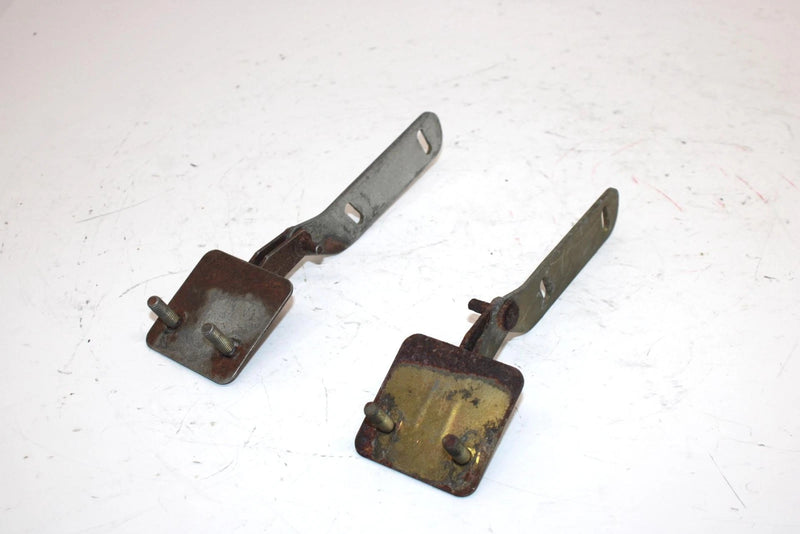 1996 Ski-doo Touring Sle Oem Lower Hood Hinge Pair 517261000 SS27