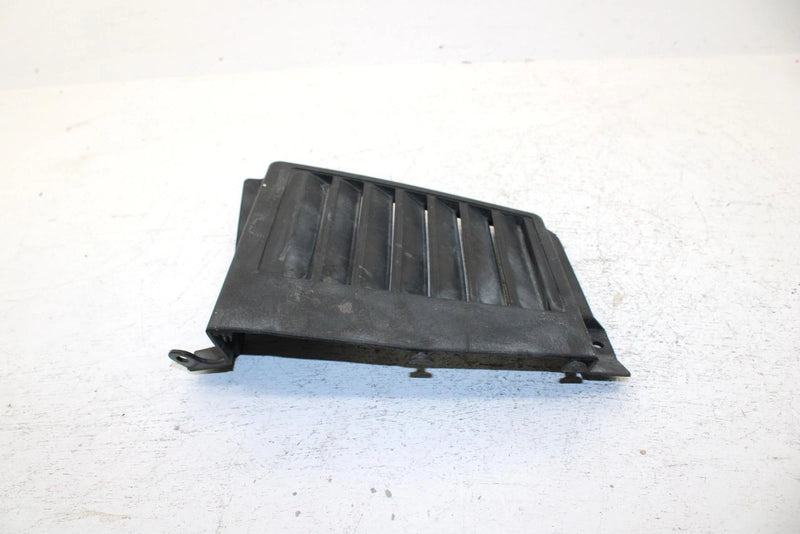 1989 Yamaha Phazer Oem Side Louver Set 8X9-77131-00-00 SY13