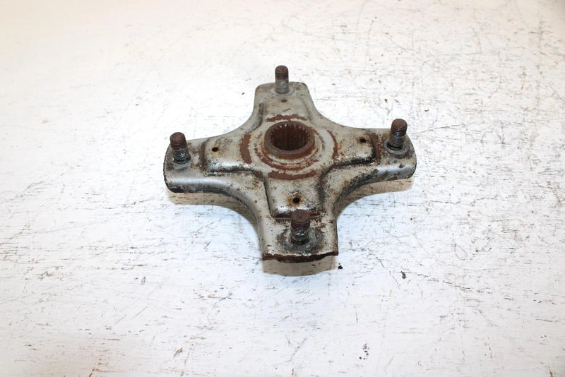 1992 Kawasaki Bayou 220 Oem Rear Wheel Hub 49030-1086 AK36