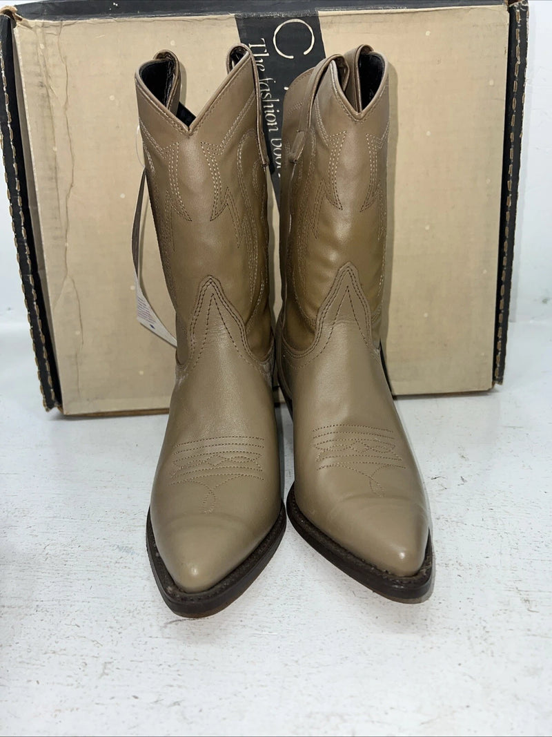 New Women’s Brown Capezio Cowboy Boots. L 295 7 M. 18-91