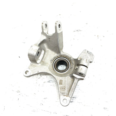 20-22 Can-Am Defender HD10 OEM Front Right Knuckle 706203097 XB0.1