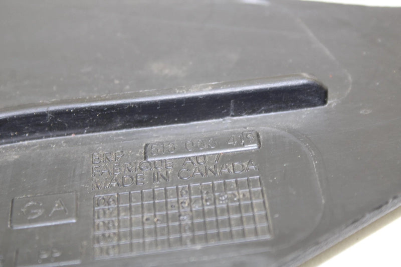 2010 Ski-doo Mxz 550f Oem Left Tank Cap Cover 513033419 Q3041