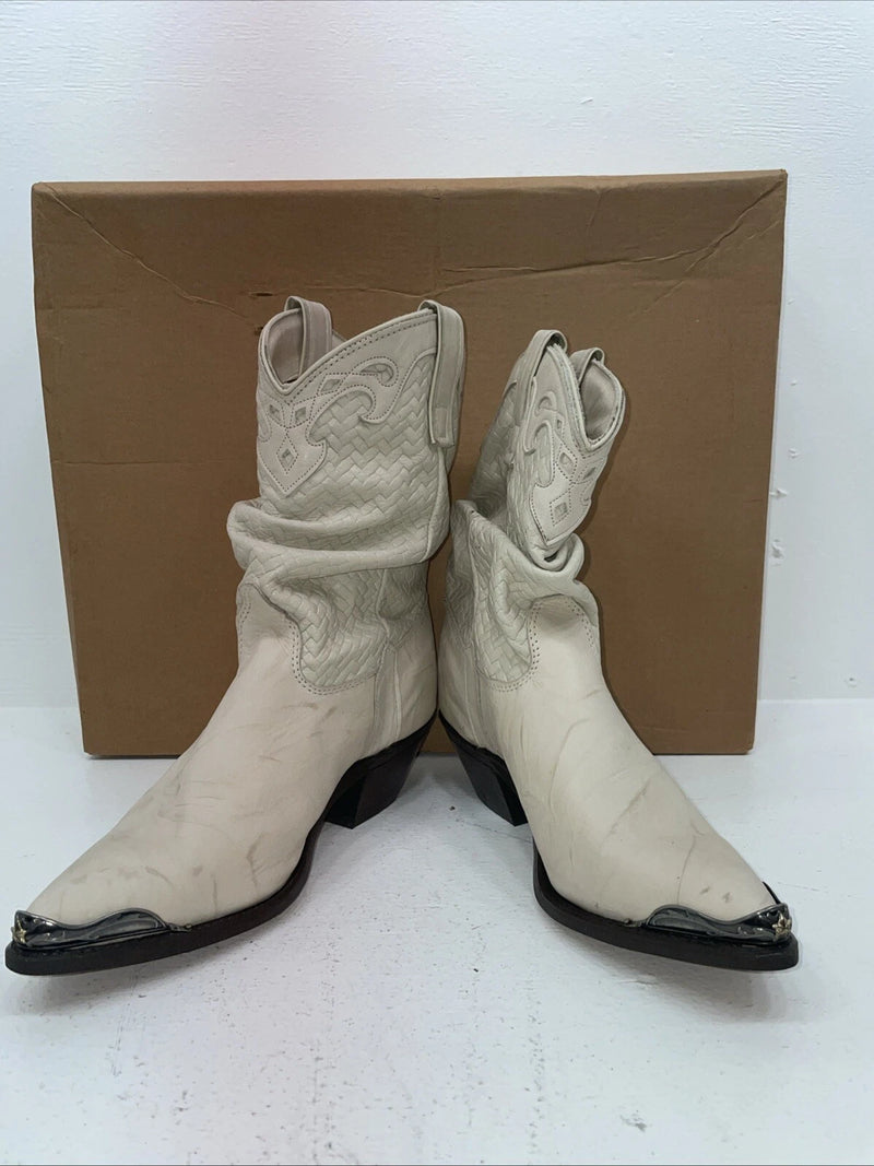 New Women’s Cream Capezio Cowboy Boots. L 467 8 M. 16-35