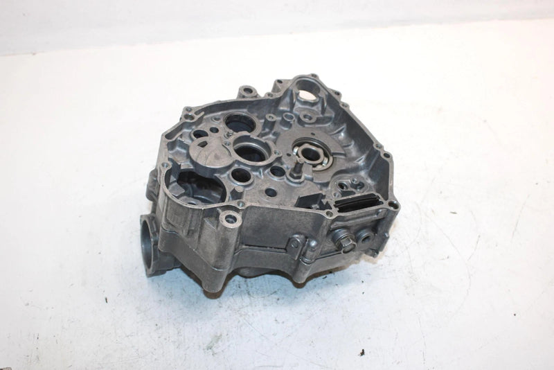 1987 Yamaha  Badger Yfm80t Oem Crankcase 2FJ-15100-00-00 AY9