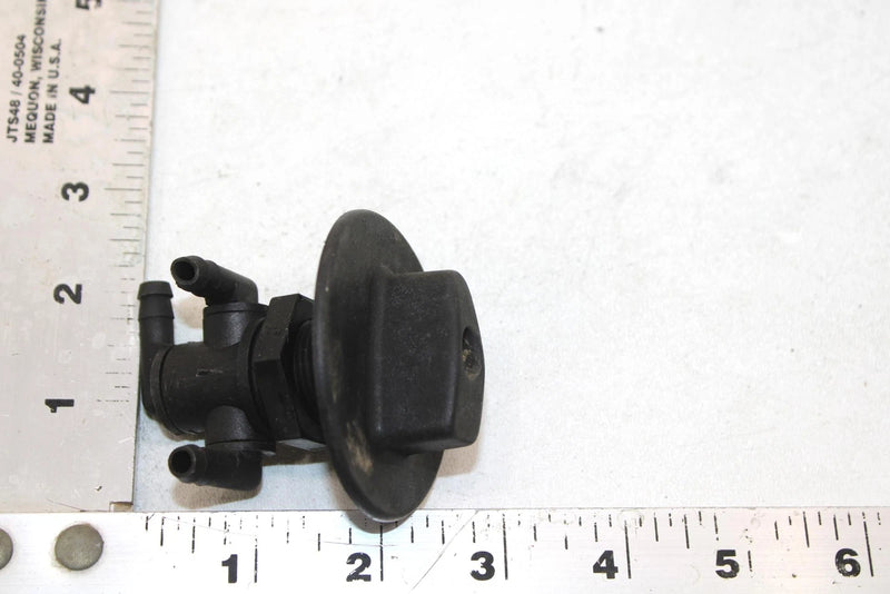 2003 Polaris Magnum 330 Oem 3 Way Fuel Petcock 7052161 Q1414
