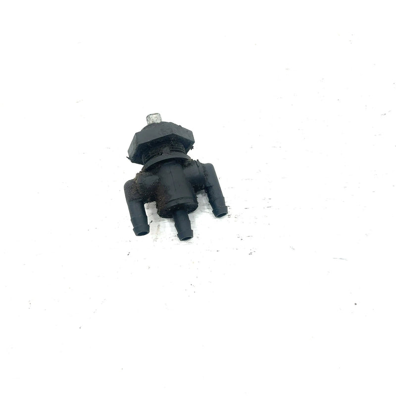 99-02 Polaris Xplorer 400 4X4 OEM Fuel Selector Valve 7052154 AP240
