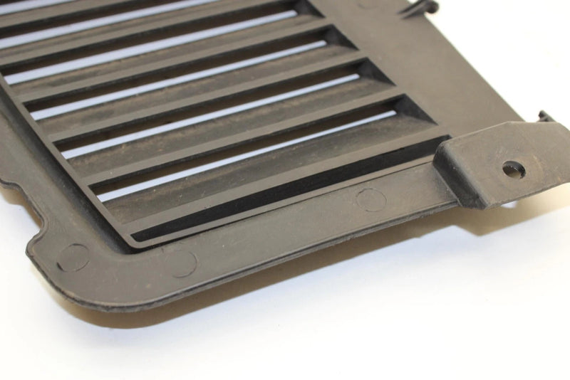 1990 Yamaha Phazer Ii Oem Left Louver 8X9-77131-00-00 B525