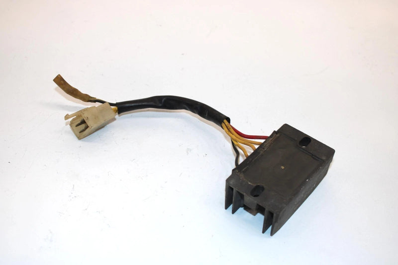 92 Suzuki Quadrunner 230 Lt230e  Oem Voltage Regulator 32800-35B00 AS2