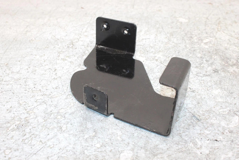 2006 Polaris Sportsman 500 Oem Right Taillight Support Bracket 5250817-329 AP186