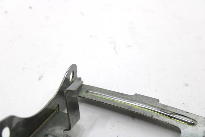 2007 Yamaha Attak Gt Oem Cdi Mount Plate 8FP-85991-00-00 SY135