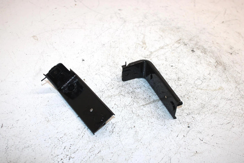 99 Polaris Indy 500 Oem Headlight Bracket Set 1011985-067 1011984-067 SP51