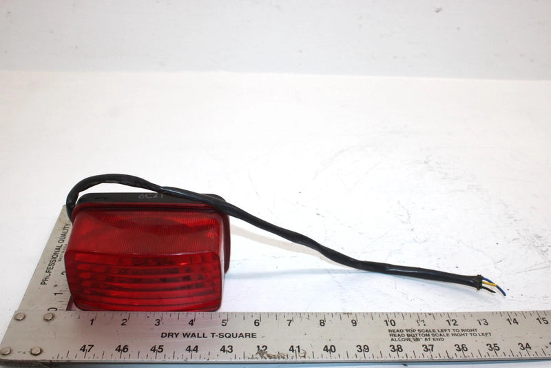 2007 Yamaha  Grizzly 350 2wd Oem Taillight  5KM-84710-01-00 AY28