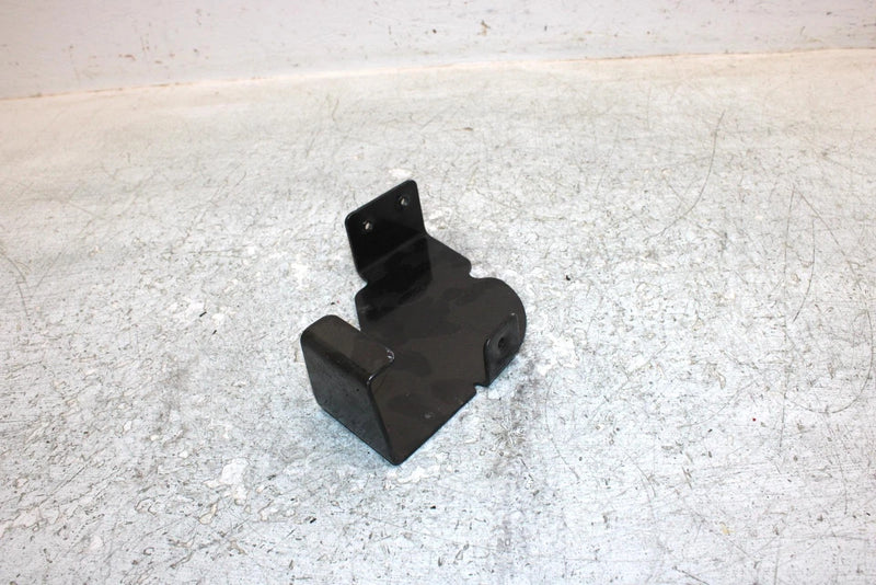 2006 Polaris Sportsman 500 Oem Left Taillight Support Bracket  5250818-329 AP186