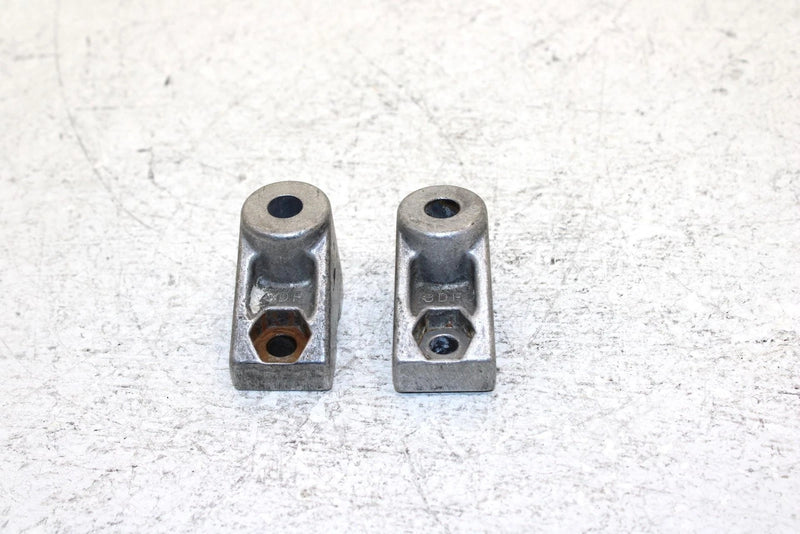 99 Yamaha Vmax 600 Sx Oem Idler Wheel Mount Bracket Set Of 4 8DF-47419-00-00 SY5