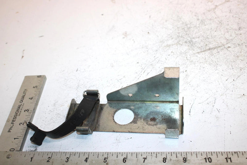 94 Yamaha Vmax 600 Oem Tool Kit Bracket 8AB-21945-00-00 SY2