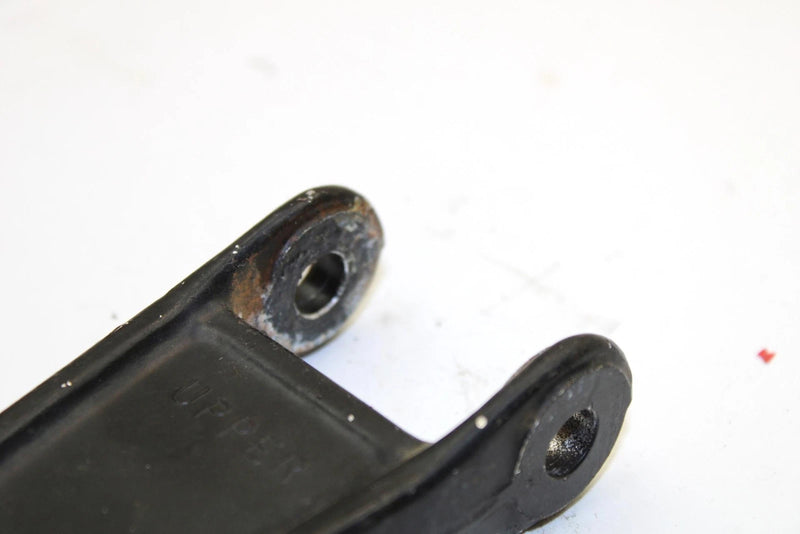 Yamaha Oem Upper Spindle Arm 8M6-2382E-00-00 Q4270