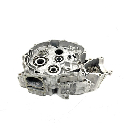 1986 Yamaha Moto 4 OEM Crankcase 99999-01725-00 AY66