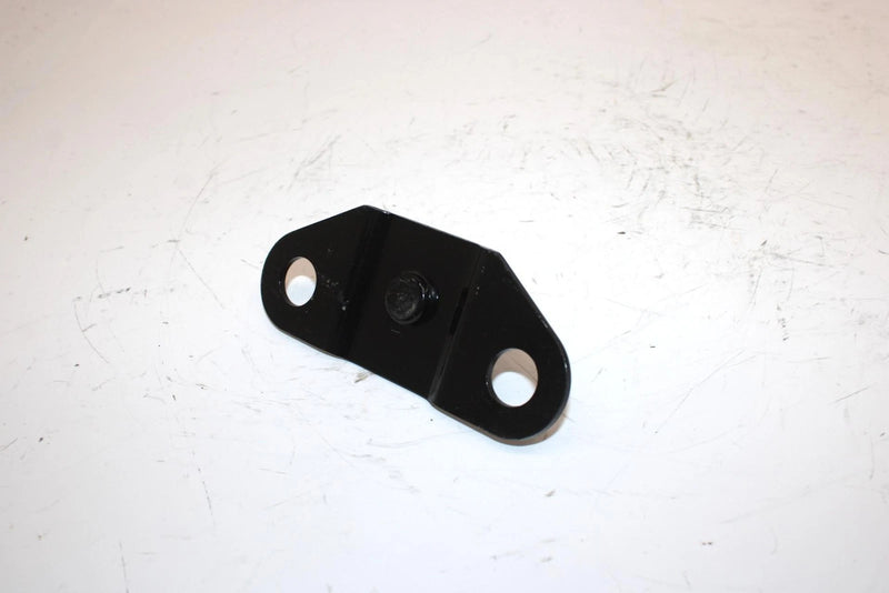1988 Yamaha Phazer Oem Front Lower Right Engine Bracket 80L-21418-00-00 SY26