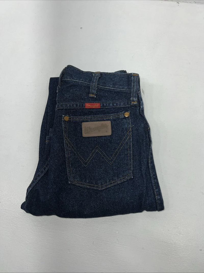 New Women’s Wrangler Cowboy Cut Denim Jeans. 9x32 M-13