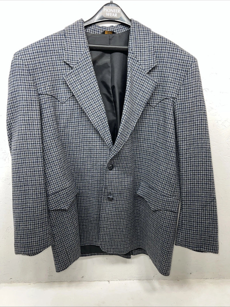 New Men’s Pioneer Wear Blue Plaid Suit Jacket 46 #12504 T-603