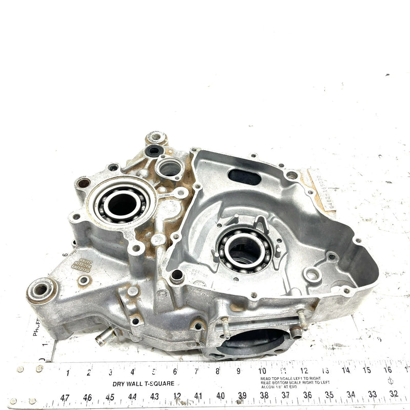 89-01 Suzuki Quadrunner 160 OEM Crankcase 11301-35861 AS30