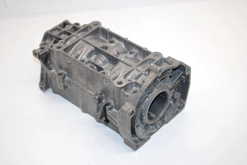 11 Polaris 550 Iq Shift Oem Crankcase W/Out Studs 3089225 SP88