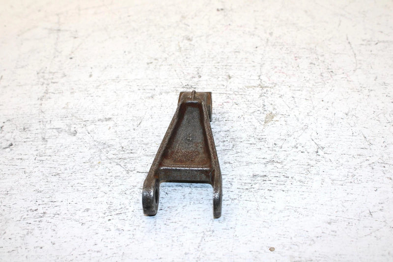 1989 Yamaha Phazer Oem Lower Left Spinle Arm 8V0-2382F-02-00 SY13