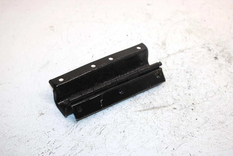 83 Yamaha Excel Iii Ec340g Oem Hood Hinge 8F3-77140-00-00 SY7