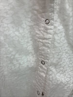 New Women’s Cumberland White Cheetah Print Long Sleeve Pearl Snap Small LL-2