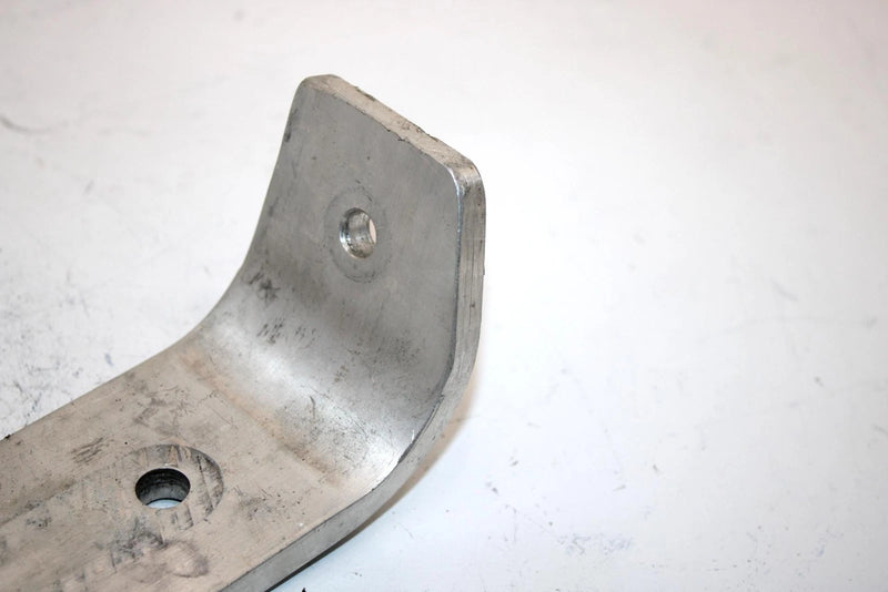06 Polaris Indy 500 Oem Right Motor Mount Plate 5246380 SP1
