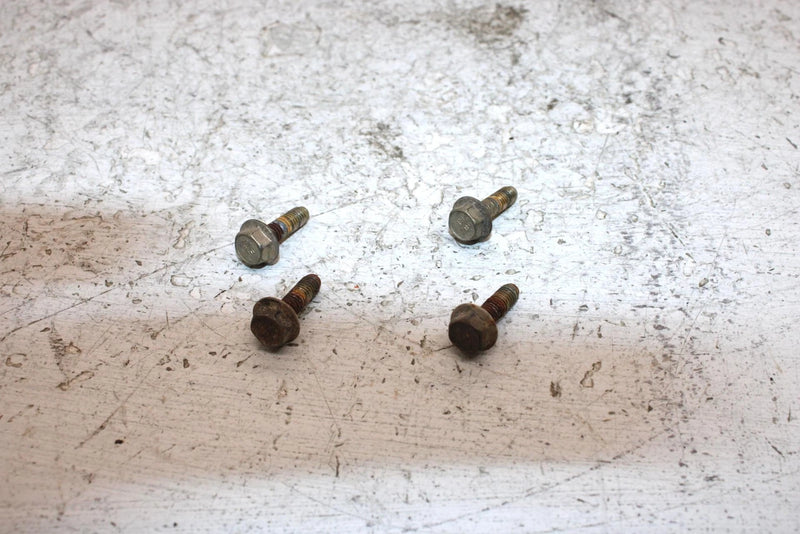 2006 John Deere  Buck 650 Oem Radiator Fan Mount Bolt Set 207562034 AJ0